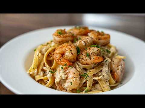 Shrimp and Crab Alfredo | Creamy Seafood Pasta Recipe