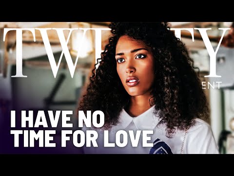 Model Misery: Behind The Scenes of a Fake Social Media Life