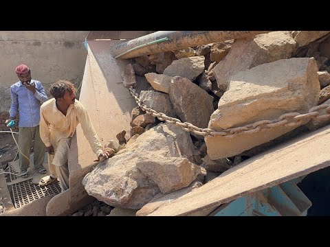 "Big Rock Crusher Machine: A Giant in Action"Big Rock Crushing: A Powerful Process"#stonecrusher