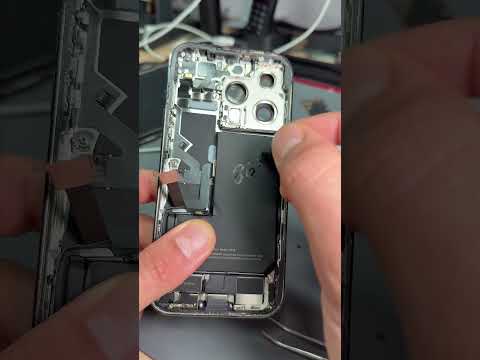Flipping an iPhone 14 Pro🫡#phoneshop #repair #phoneflipping