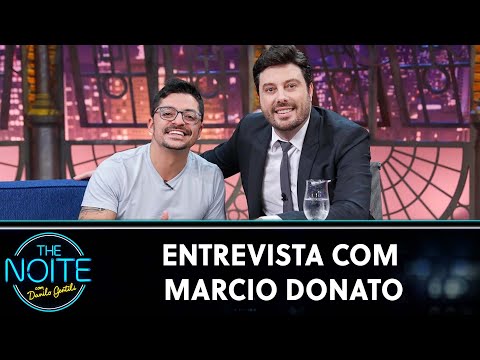 Entrevista com o humorista Marcio Donato | The Noite (15/08/23)