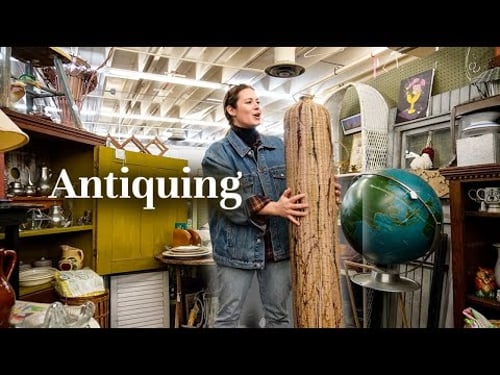 Back at the LARGEST Antique Mall | Vlogmas Day 23