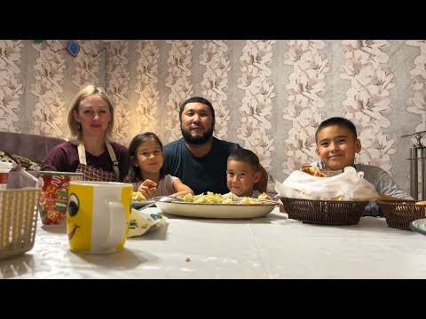 Тётя вернулась из России / Подарки от Бабушки с Дедушкой из России / Приготовила Манты / Влог175