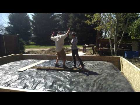 Installing a homemade 22x3 foundation wall form