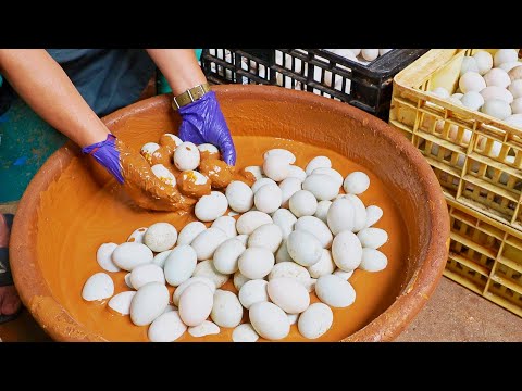 Amazing!How Salted Duck Egg Yolks Are Made with Red Mud / 古法製作!紅土鹹蛋黃製作, 鹹蛋達人 - 台灣美食