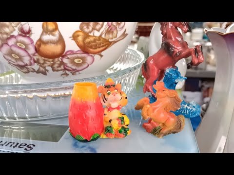 THE CHEAPEST FLEA MARKET IN KIEV. 200 UAH. SETS, 10 UAH PLATE, 80 USSR PERFUMES