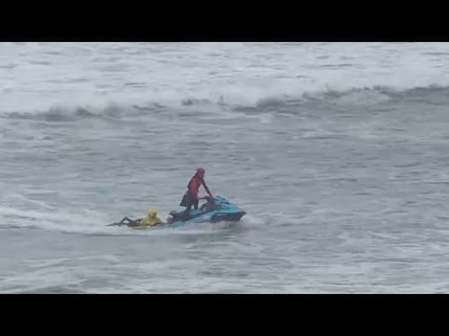 ‘This was a mass casualty incident’: Boat washes up at Torrey Pines State Beach