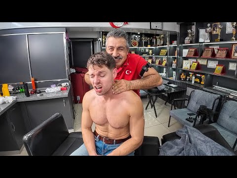 Tรผrkiye's INSANE strong man Barber takes American Cowboy for a ride ๐น๐ท