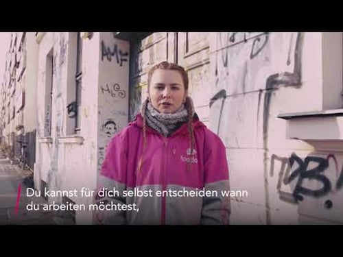 Meet Katja. Become a foodora rider.