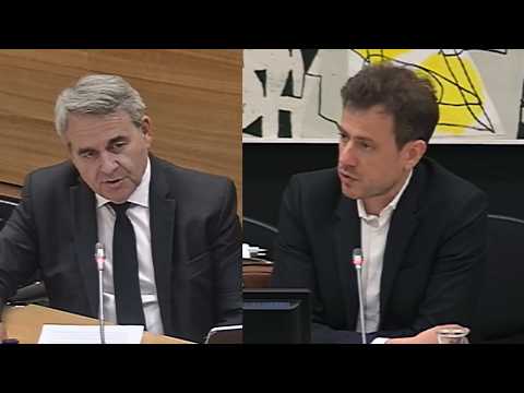 đ J'INTERROGE XAVIER BERTRAND SUR SES ATTAQUES CONTRE LE LYCĂE AVERROĂS