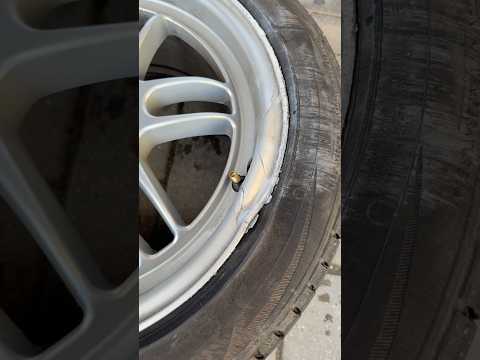 Assessing the damage on the Twingo 🫣