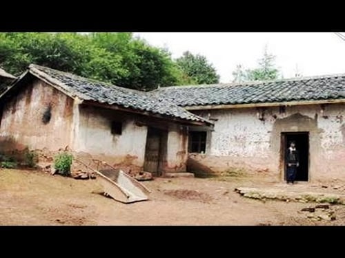 sharp! Transform a 200-year-old dilapidated house into a Chinese-style villa.#renovate #building