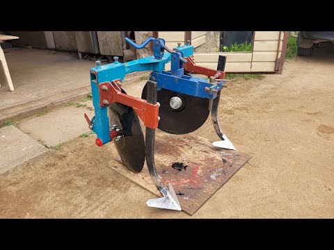 Disc hiller based on hedgehogs.