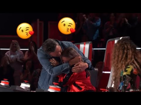 kelly clarkson and blake shelton are literal siblings