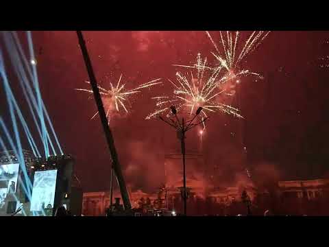 Гимн Победы на концерте 9 мая 2025 года в Чите и грандиозный салют