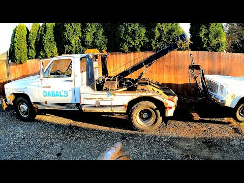 C30 Wrecker Progress and Sketchy Towing - NNKH