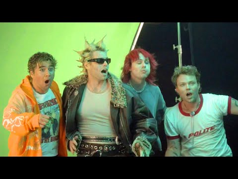 5 Seconds of Summer - NOT OK (Music Video Behind the Scenes)