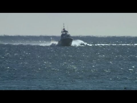 Search suspended for crew of fishing boat lost Mass. coast