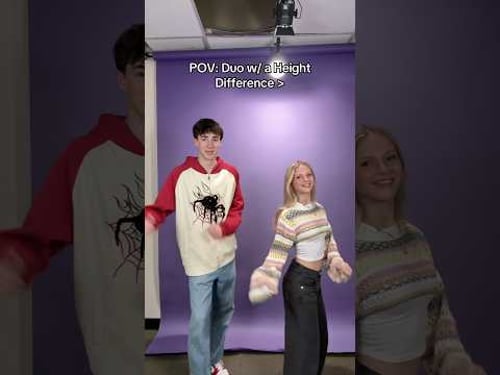 Hold Up…✋ POSE! 🕺📸💃 #duo #shorts #dance #ootd #viralvideo @Paultooreall