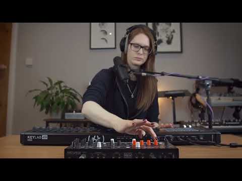 Hazel Mills - "FREAK" (Live Jam) - MicroFreak