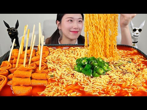 ASMR 비오니까 칼칼하게 매운어묵 넣은 매운땡초라면 (마열라면) 리얼먹방 :) spicy fish cake , Spicy ramen MUKBANG