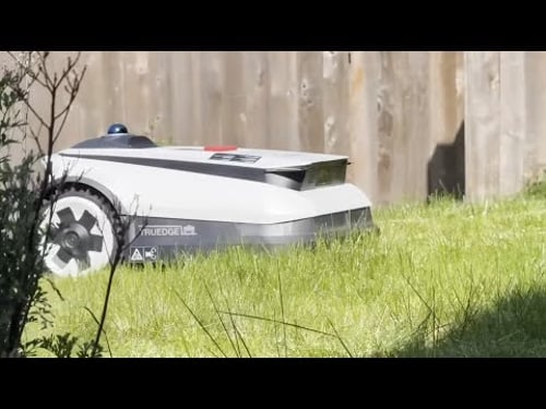 Ecovacs A3000 is a CRAZY Lawn Mowing Robot