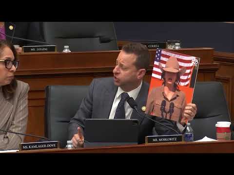 Moskowitz Slams Kristi Noem: 'She's a Complete Embarrassment'