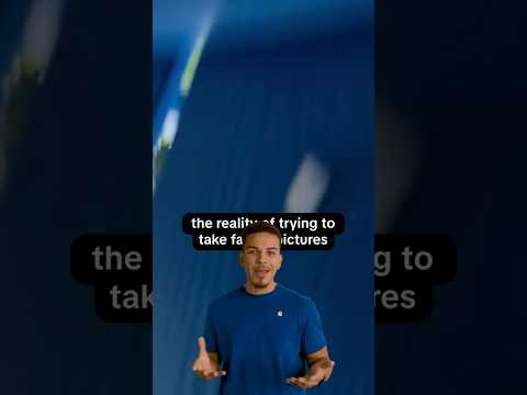 Get everyone in frame with Camera Remote on Apple Watch. Tip from Nathan at the Apple Store. #Shorts