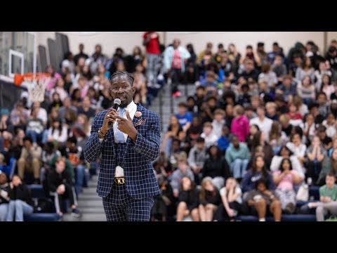 School districts led by Ian Roberts hired consulting firm tied to him, records show