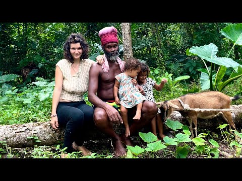 Living off grid in Portland Jamaica 🇯🇲