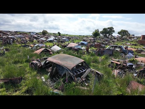 The Kingdom Of Rust 1000+ Classic Cars The UKs Last Old School Scrapyard!
