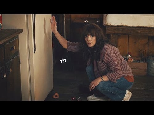 joyce byers being chaotic for 6 minutes straight