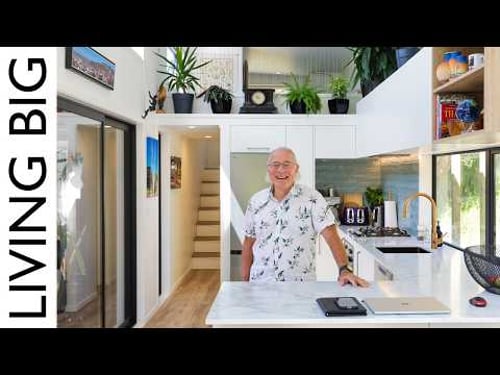 At 77, He Started a New Life in an Off-Grid Tiny House
