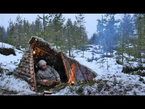 Winter Camping in Wet And Cold SNOW - Building a Shelter For Protection