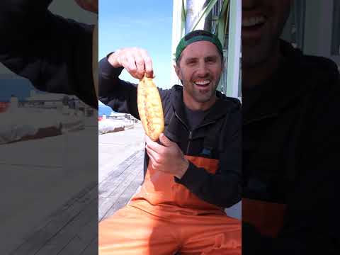 Trying the Famous Russian Bakery at Pike Place Market in Seattle, Washington 🇺🇸 #streetfood
