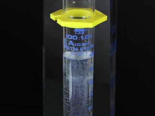 Making colorful and unstable chromium peroxide | LabCoatz #shorts