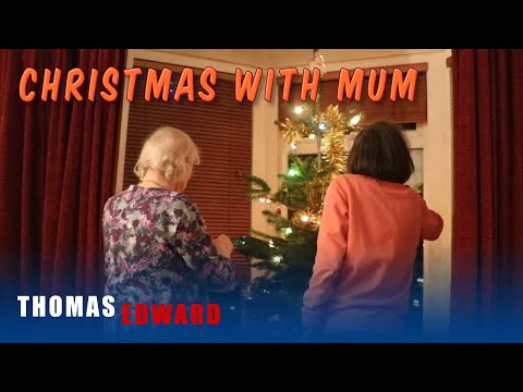 Christmas Tree Decorations With Mum 2025