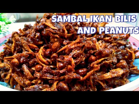 Crispiest Sambal Ikan Bilis with Peanuts/Spicy, Crispy, Sweet and Nutty Anchovies with Peanuts