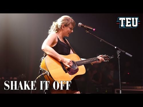 Taylor Swift - Shake It Off (Live at Tight End & Friends Concert 2025)