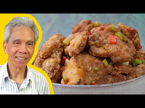 🤤 Dad's YUMMY Salt & Pepper Pork Chops (椒鹽豬扒)!