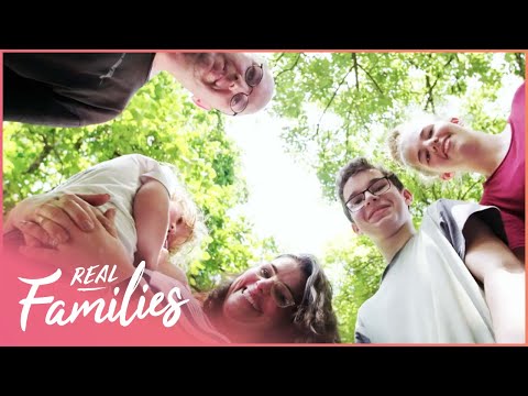 Real Families: The Family Using Sign Language | My Perfect Family