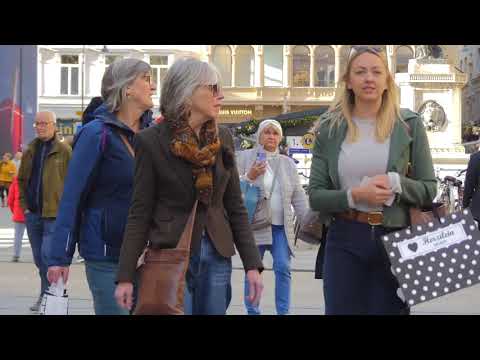 AUTUMN FASHION IN THE STREETS BEAUTIFUL, STREET STYLE FASHION 2023,