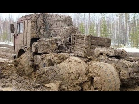 A Crazy Idiot Got Stuck In The Mud On A Heavy Truck! Mercedes, Man, Scania Are Stuck In The Mud!