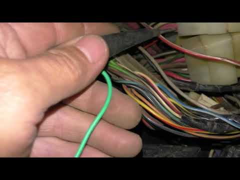 Half the electrical equipment isn't working. Auto electrician VCh's solution.