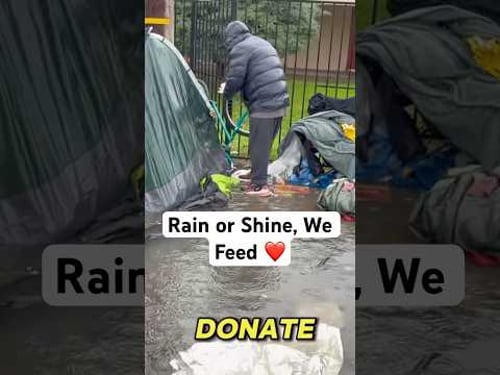 Pizza in the Rain for the Homeless 🍕🌧️ #HomelessHelp #ViralShorts #GoodVibes
