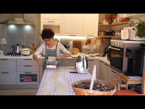 Una tipica e tranquilla domenica in una famiglia italiana | inizio raccolta olive | torta mirtilli