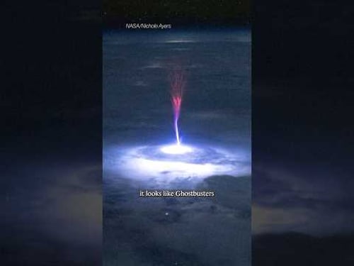 What's this strange light in the sky? (it’s not a sprite)