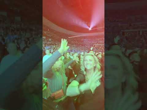 🍾🍾🍾 https://eiglesias.lnk.to/FinalVol2