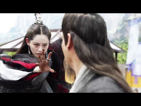 The girl practices evil heretics and beats many masters to vomit blood.