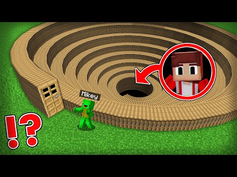 Mikey Found a SPIRAL DOOR PIT OF the ALTERNATES JJ in Minecraft Challenge - Maizen